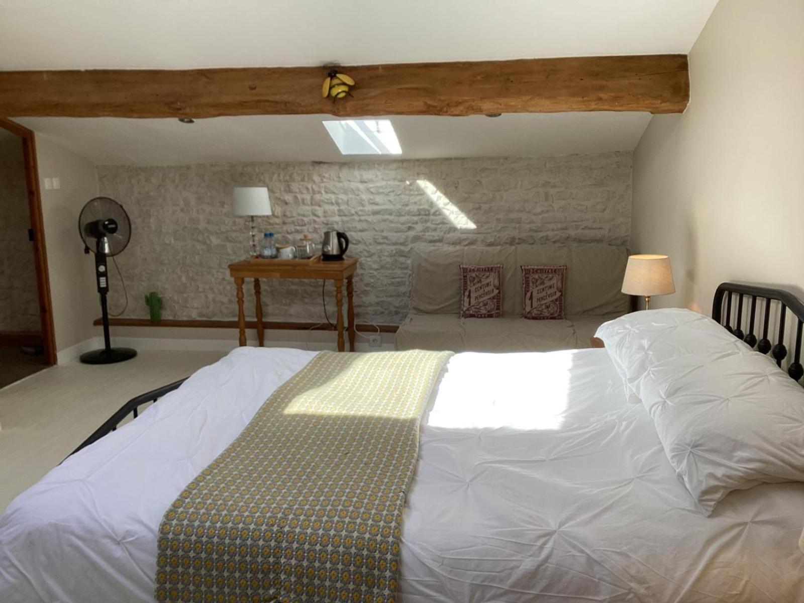 La Ruche Bed and Breakfast Paizay-Naudouin-Embourie Εξωτερικό φωτογραφία